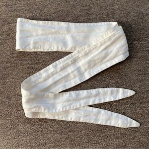Elizabeth Suzann white linen belt, no flaws! 4.25"x 96"